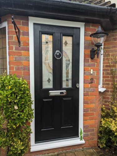 A stunning Black Ludlow 2 Solidor, with Modena Glass design also with a Chrome Classic Letterplate alongside the super secure Ultion Cylinder fitted in St Albans