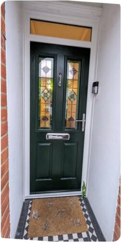 An amazing Green Ludlow 2 Solidor, with Dorchester Glass Design alongside the super secure Ultion Nuki Plus Handle with the Fingerprint Keypad, fitted in St Albans - Copy (2)
