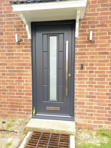A lovely Anthracite Grey Vermont Rockdoor with Square Stainless Steel Bar Handle fitted in Potters Bar