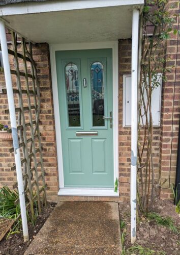 A beautiful Chart well Green Nottingham 2 from Solidor, with Trio Square Red glass design also with all Sweet Hardware and the super secure Ultion fitted in Banstead